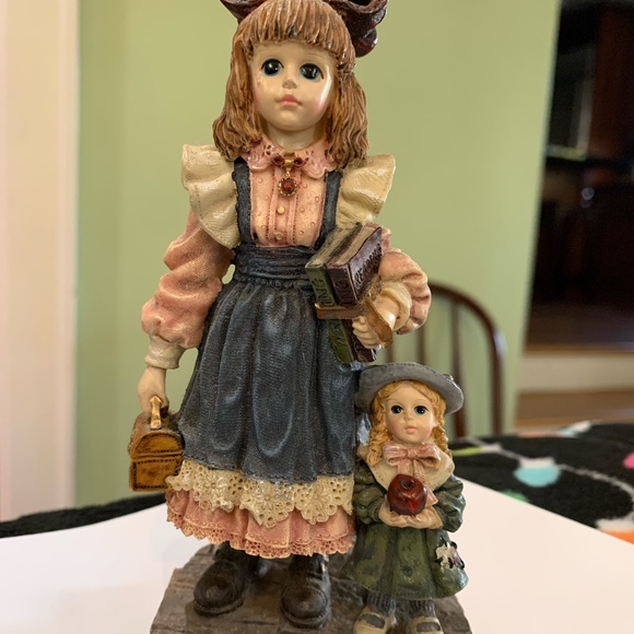 Yesterday's Child  Laura and Jane's First Day of School - Picture 1 of 4